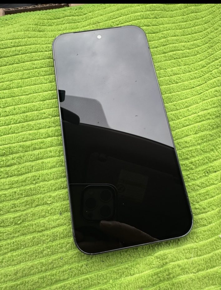 Google Pixel 9 Pro XL after OEM OLED screen replacement in Panorama NW Calgary